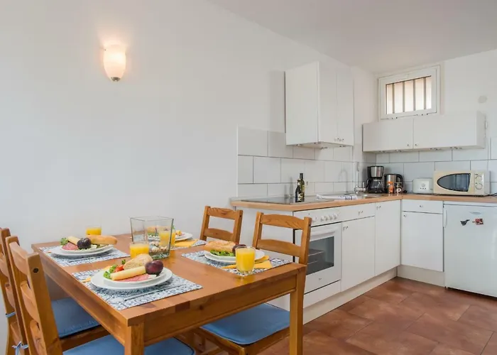 310 Great Location In Americas, Sea Front! Apartment *